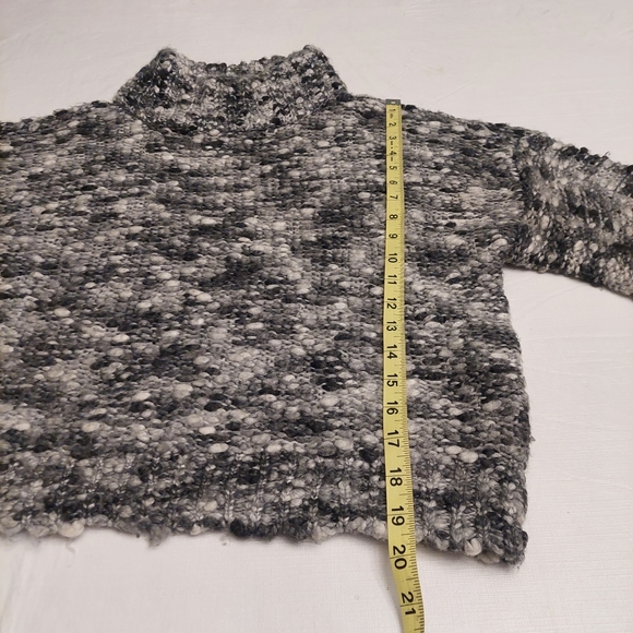 Hollister Grey White Mock Neck Chunky Marled Knit Cropped Sweater Boxy Size S - Picture 11 of 11